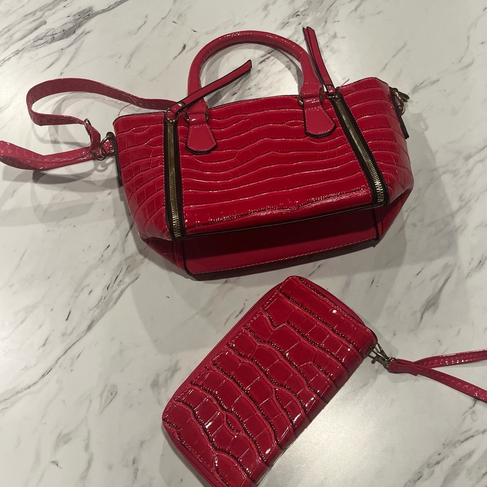 Elegant PINK Crocodile-Embossed Women's Bag Set wallet included